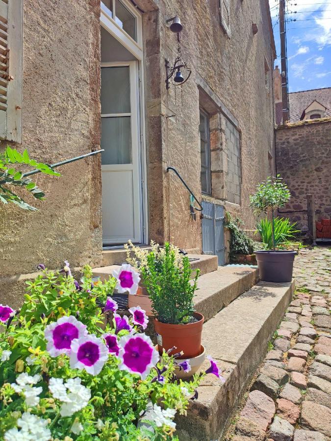 Studio - Pied A Terre Saulieu Eksteriør billede