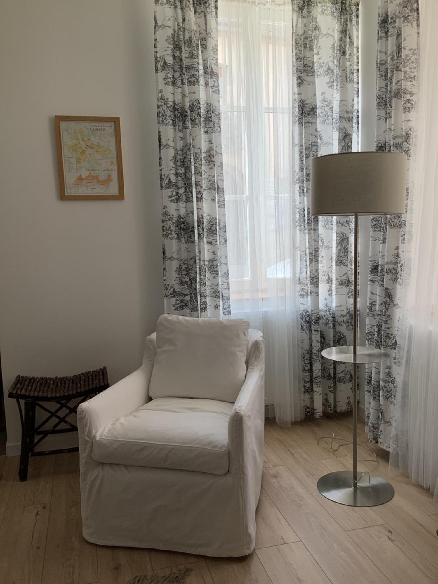 Studio - Pied A Terre Saulieu Eksteriør billede
